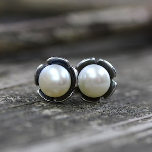 Pearl earrings / MEDIUM pearl studs / sterling silver earrings / bridesmaid gift / gift for her / rustic wedding / freshwater pearls / sale