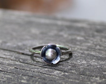 Anello fiore d'argento sterlina / anello di impilamento d'argento / regalo per lei / vendita di gioielli / anello d'argento / anello sterlina / anello semplice / anello delicato