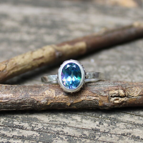 Rainbow topaz oval ring / sterling silver topaz ring / gift for her / jewelry sale / blue purple stone ring / color change ring
