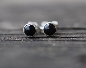 Black onyx sterling silver stud earrings 5mm / gift for her / unisex earrings / black stone earrings / simple stone earrings / black studs