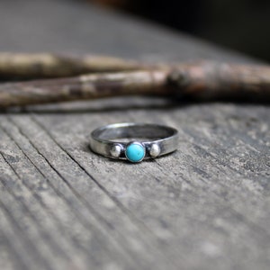 Tiny blue Kingman turquoise ring / dainty sterling silver ring / sterling silver turquoise ring / gift for her / jewelry sale / girls ring