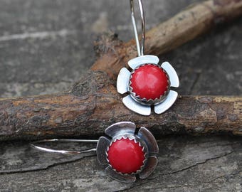 Red coral sterling silver flower dangle earrings / sterling silver earrings / gift for her / jewelry sale / posy / flower earrings