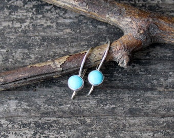 Small and simple blue Kingman turquoise dangle earrings / sterling silver dangle / gift for her / jewelry sale / American turquoise earrings