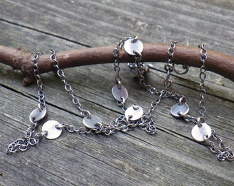Collier disque en argent sterling oxydé : chaîne à superposition délicate