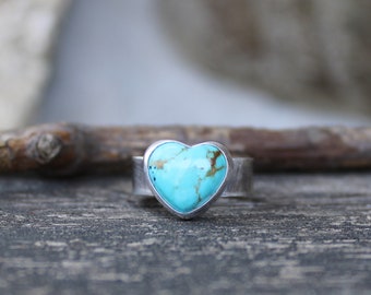 Blue Kingman Turquoise heart sterling silver ring  / YOUR SIZE / gift for her / jewelry sale / rustic heart ring / American turquoise