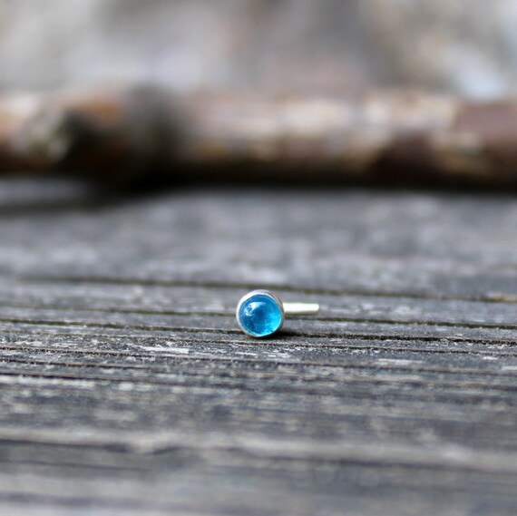 Blue stone hotsell nose stud