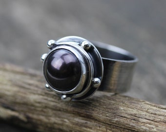 Black pearl ring / sterling silver ring / black pearl statement ring / gift for her / gemstone ring / wide silver band / cocktail ring