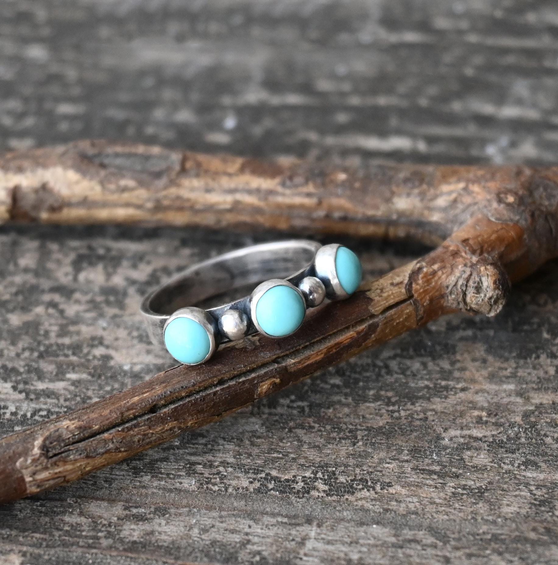 Kingman Turquoise Sterling Silver Ring: Three-stone Pebble Band - Etsy