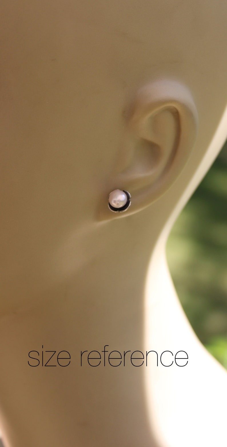 Baby Pink Pearl Stud Earrings / Sterling Silver Earrings / Bridesmaid