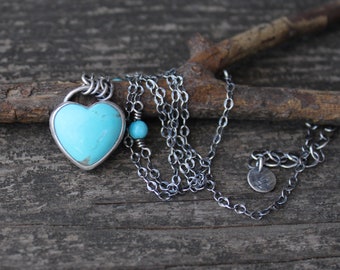 Kingman turquoise heart sterling silver  necklace /  American turquoise / gift for her  / jewelry sale / beaded turquoise cable chain