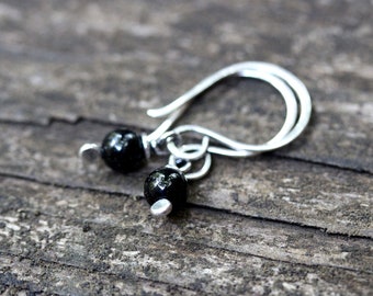 Black onyx sterling silver dangle earrings / gift for her / jewelry sale / boho earrings / black earrings / stone earrings / simple earrings