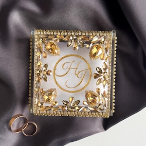 Personalized Ring Box with Engraving - Wedding Ring Holder with Soft Cushion - Custom Acrylic Ring Box for Engagement, Wedding, Anniversary