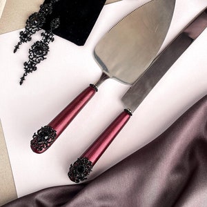 Black Burgundy Cake Server Knife Black Red Wedding Cake Set Gothic Wedding Cake Server and Knife Halloween Wedding Cake Cutting Set