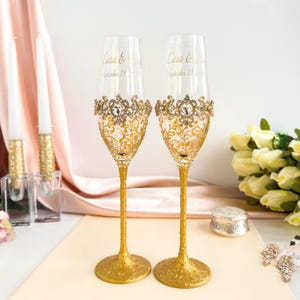 Gold Personalized Wedding Champagne Glasses, Personalized Toast Flutes, Wedding Gift for Bride and Groom, 50th Wedding Anniversary Gift