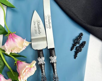 Personalized Black Gothic Wedding Cake Cutting Set: Halloween Decor