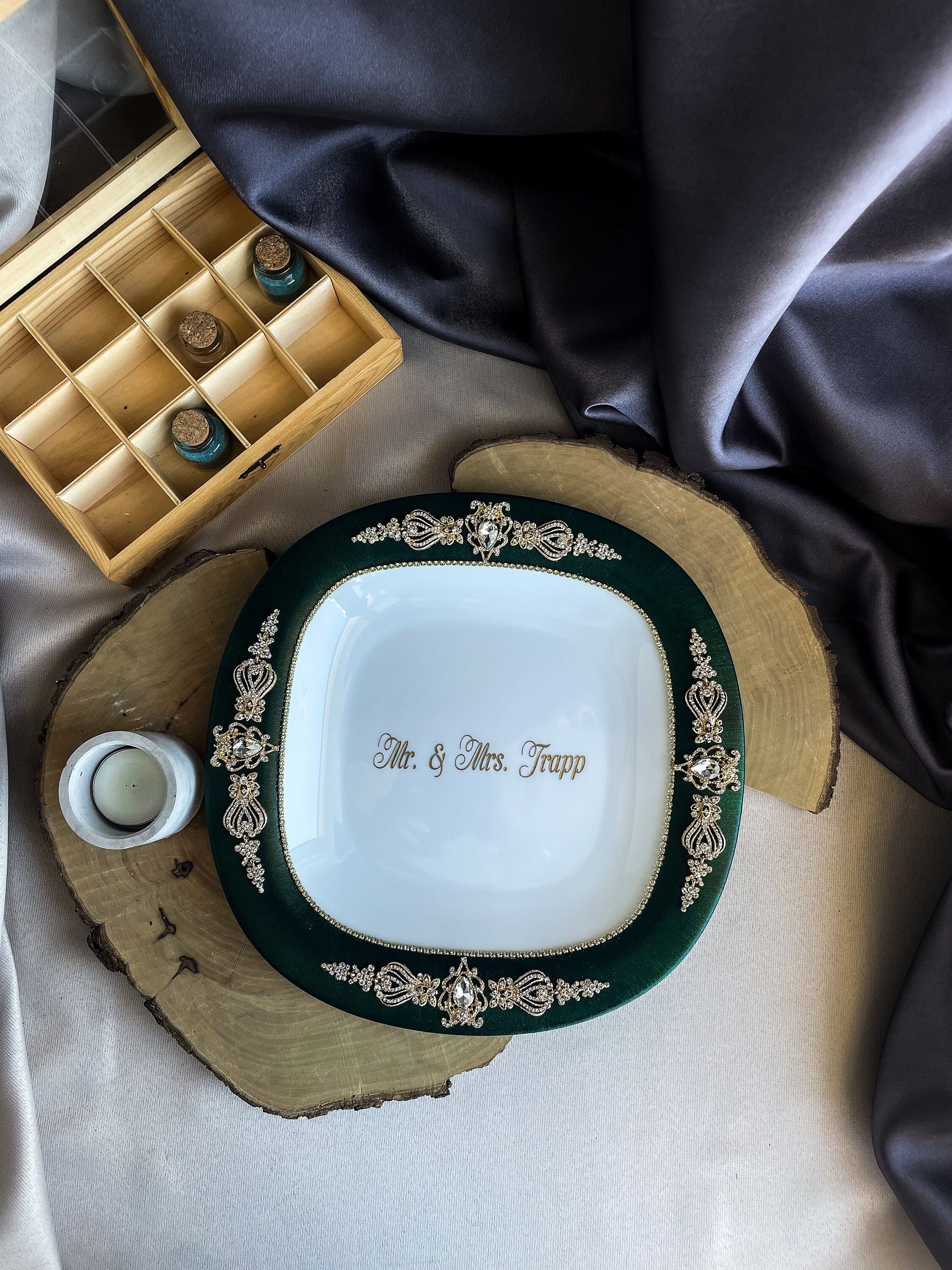 Emerald Wedding Glasses Personalized Wedding Flutes and Cake Set Green ...