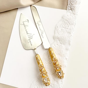 Gold Cake Server and Knife, Engraved Cake Cutting Set, Gold Wedding Anniversary Gift Personalized Bridal Shower Gift, Gift for Bride & Groom