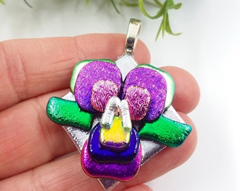 Pansy flower pendant, Fused Dichroic glass jewelry, Hana Sakura, artistic jewelry, Dichroic Pendant, Viola flower, dichroic necklace, fusion