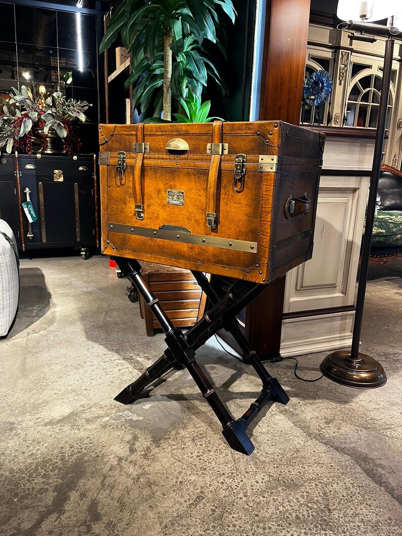 Leather Chest with Legs image 1