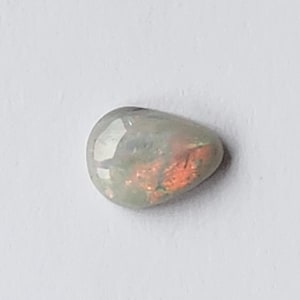 Lightning Ridge Solid Opal with Red, JLR003