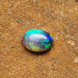 Lightning Ridge Opal, Solid Australian Opal, Great Little Ringstone, JLR 781