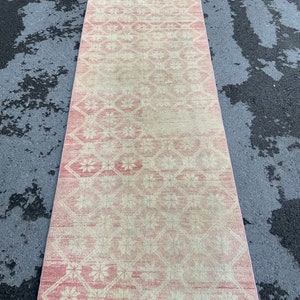 Handmade Oushak Wool Runner Rug: Pastel Red Turkish Vintage Rug (2&#39;8 x 9&#39;1 Feet)