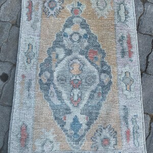 Handgefertigter Oushak Wollteppich: Türkischer Vintage Teppich, (2 x 4)