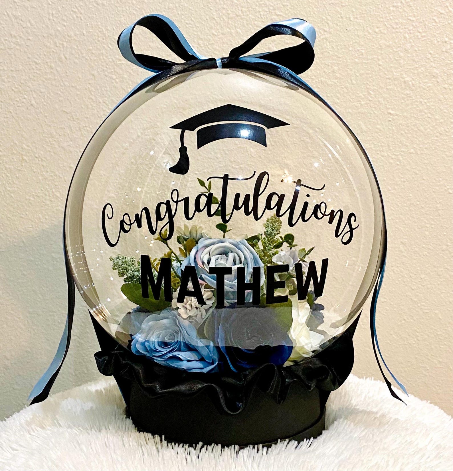 Personalized Graduation Balloon Gift: Handmade Floral Arrangement - Etsy