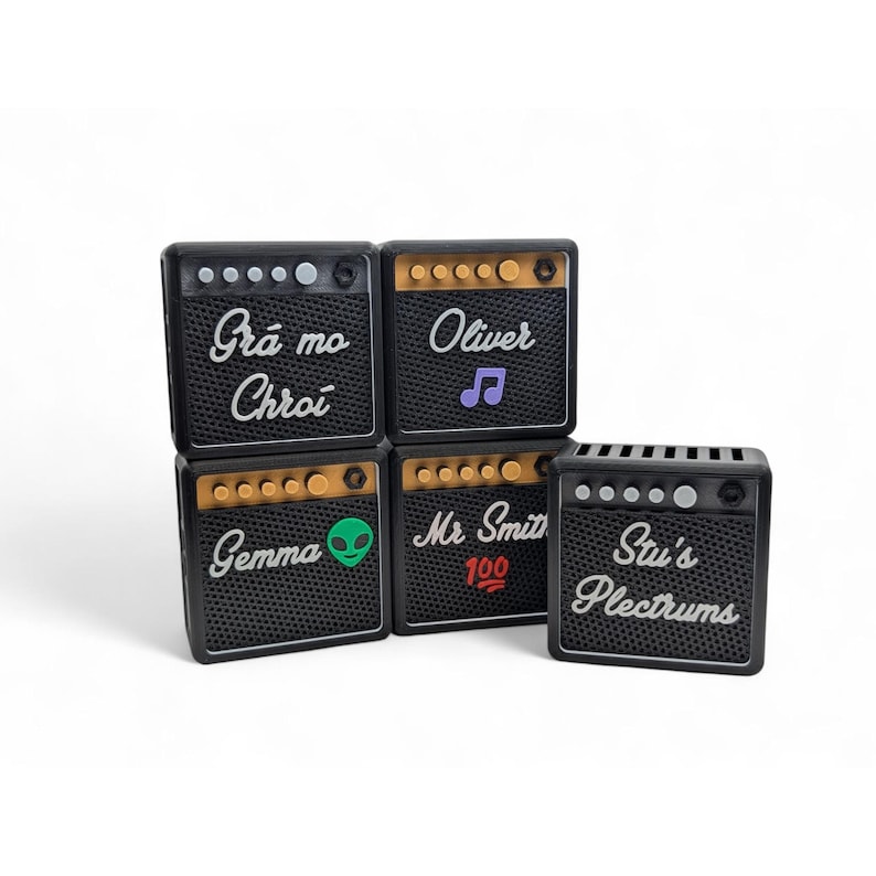 Personalized Pick Holder, Plectrum Display, Guitar Pick Holder Mini Amp • Cute Gift For Musicians with 8 Slots immagine 9