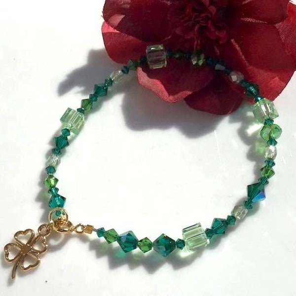 Emerald Peridot Crystal Bracelet w Shamrock Charm