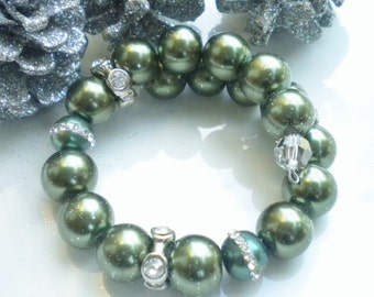 Christmas Pearl Bracelet Iridescent Green Pearls Clear Crystals