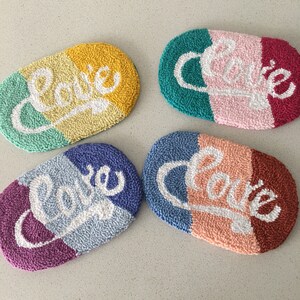 Punch Needle Coaster 4-delig, mok tapijt, handgemaakt, nieuw huis cadeau, cadeau koffieliefhebber, cadeau beste vriend, cadeau of haar