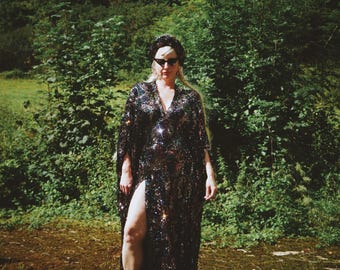 Sequin Kaftan shimmering Black Slinky Art Deco Circles Autumnal sequin and black V-neck caftan Dress Gown