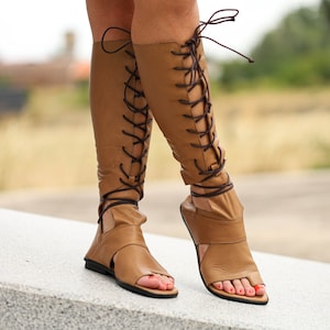 Gladiator sandalen, hoge platte zomerschoenen met veters, echt leren vrouw boho sandalen, extravagante gladiator sandalen laarzen voor dames