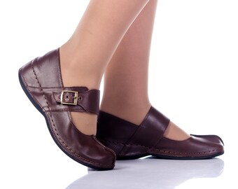 Handmade Brown Leather Mary Jane Shoes: Vintage Buckle Flats