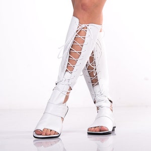 Gladiator sandalen, hoge platte zomerschoenen met veters, echt leren vrouw boho sandalen, extravagante gladiator sandalen laarzen voor dames