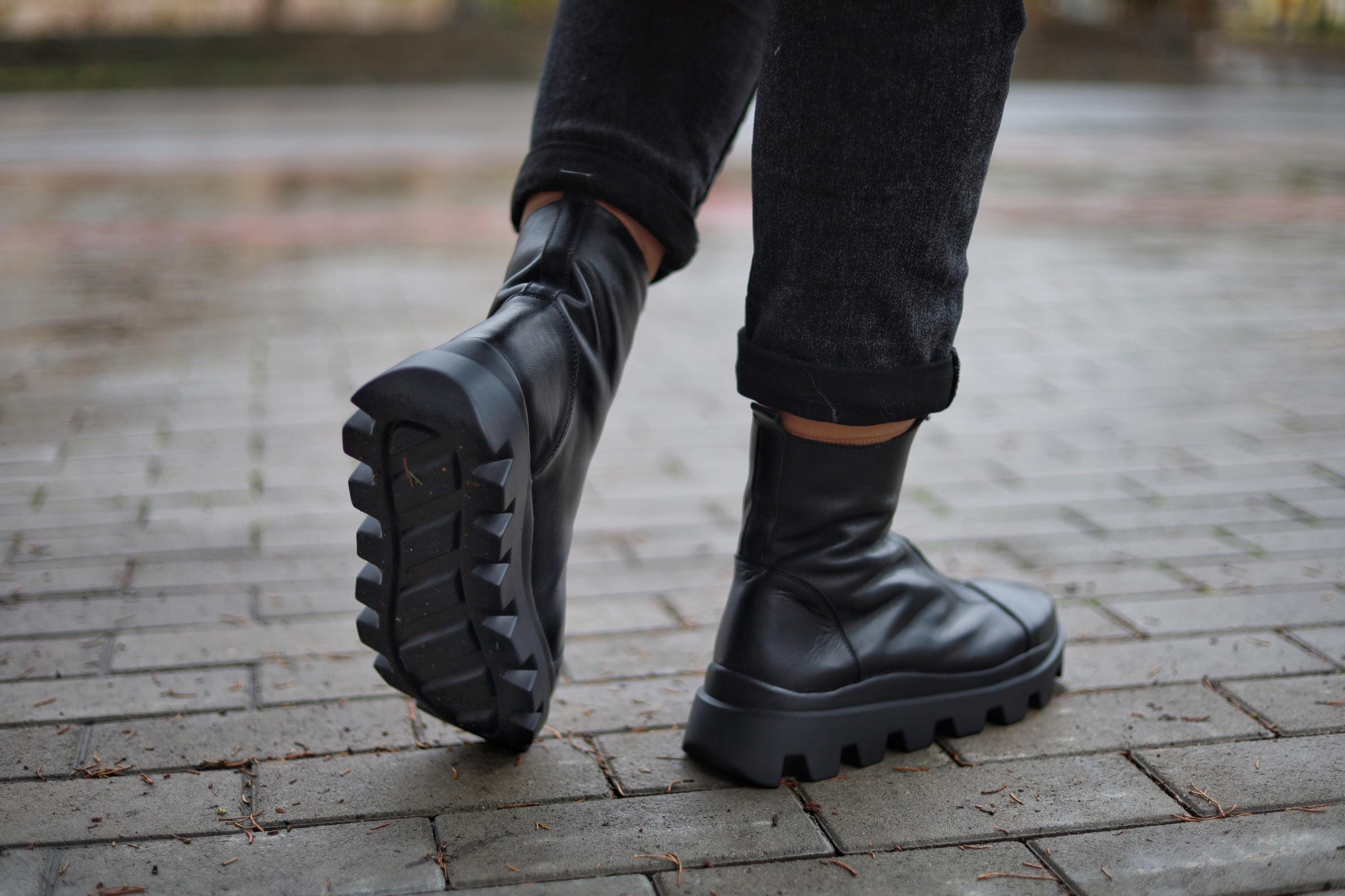 Black Leather Platform Boots: Silver Fox Fur Winter Shoes - Etsy