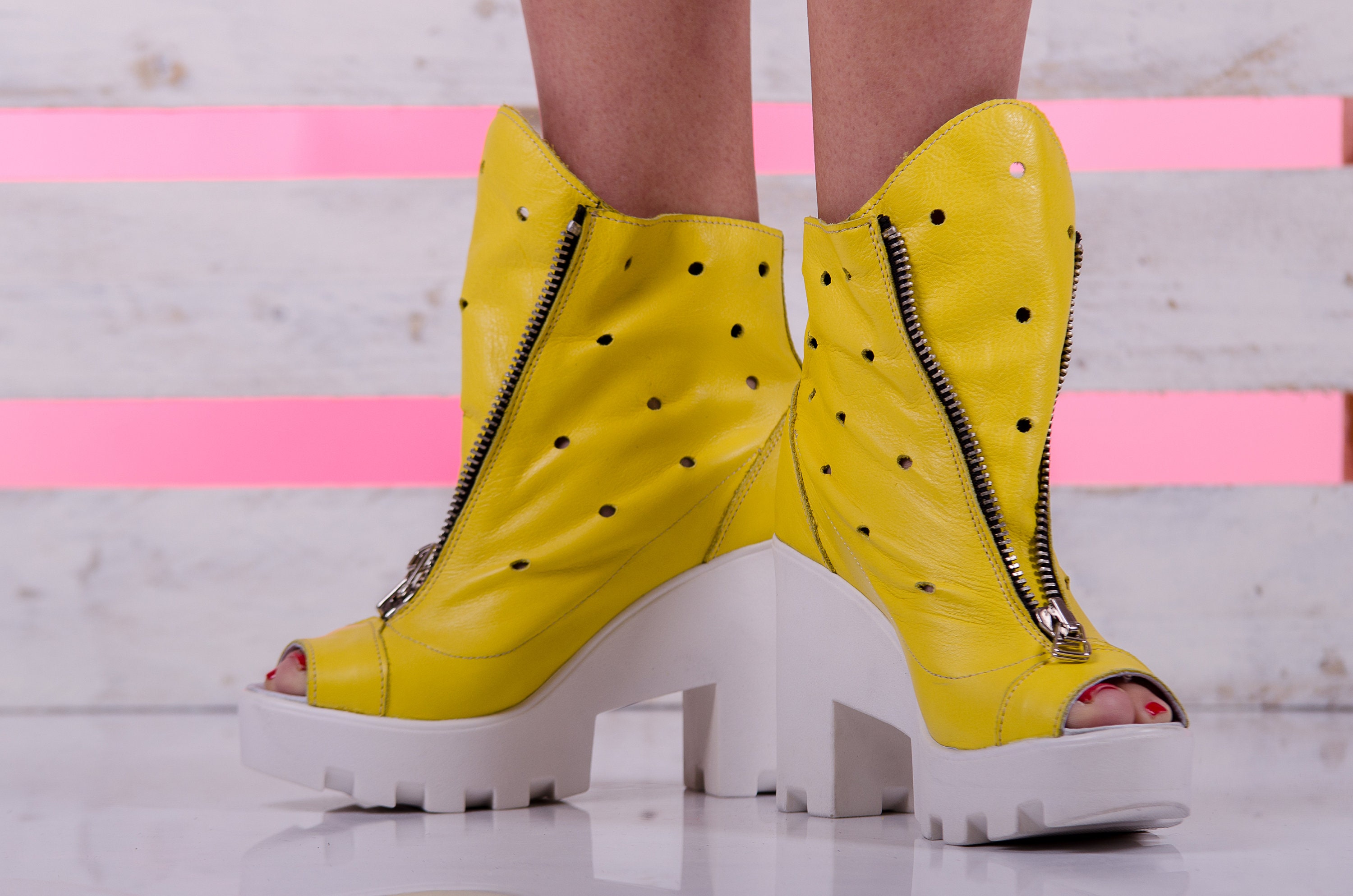 靴 yellow NO.0 PLATFORM SHORT BOOTS Yellow Leather Platform Boots