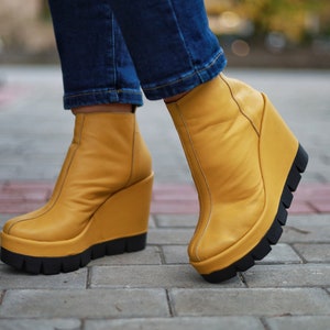 Wintergele laarzen voor dames, leren schoenen met plateauzool, elegante enkellaarsjes dames echt lederen elegante enkellaarsjes, gele witter grunge punkschoenen met ritssluiting