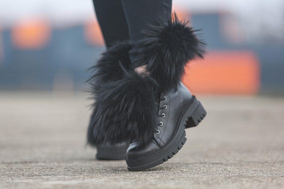 Black Leather Boots With Fox Fur Trim: Women's Winter Lace-up