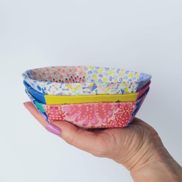 Keep It Tidy Bowl pdf pattern, Fabric Bowl made using English Paper Piecing EPP techniques, Fabric Basket