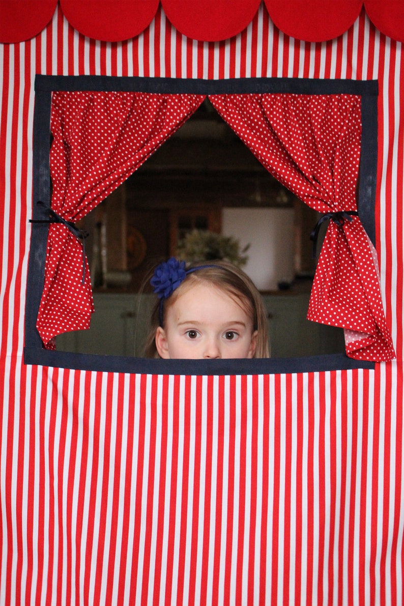 Doorway Puppet Theatre pdf pattern image 3