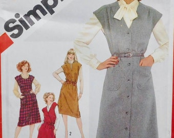 Misses Jumpers, Variations for Necklines and Closures Simplicity Sewing Pattern 5196 sizes 10 12 14 UNCUT Vintage 1981