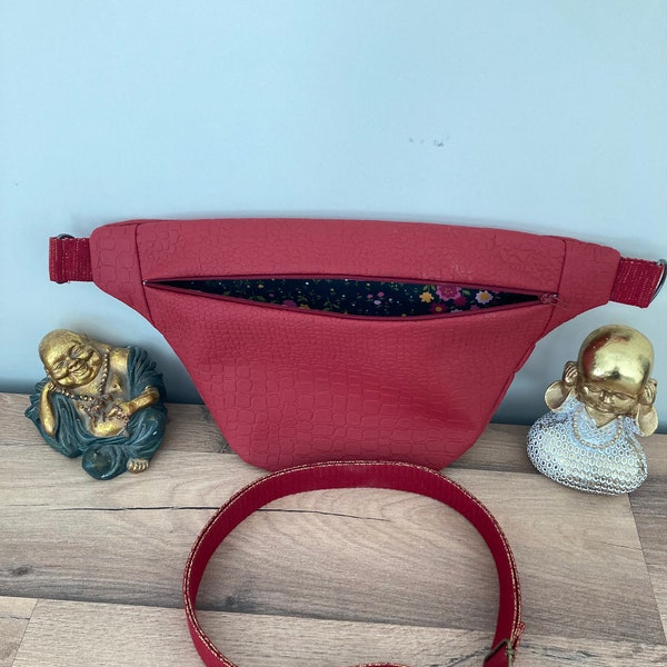 Sac Banane L en simili cuir rouge