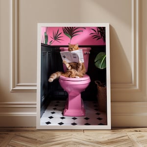Oranje kat op toilet kunst aan de muur, grappige badkamer decor poster, dierlijke afdrukbare digitale schilderkunst, exotische maximalistische tropische bloem gember kat