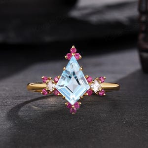 7*10 MM fyrverkerislipad akvamarin förlovningsring 14k guld art déco brudring med rubin sidostenar kite akvamarin vigselringar för kvinnor