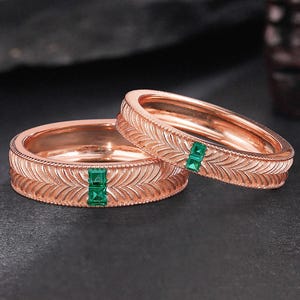 2pcs Emerald Couple Ring Set Rose Gold Engraved Leaf Art Couple Wedding Ring Set His and Hers Anniversary Ring Personalized Couple Jewelry