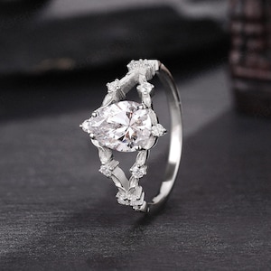 14k White Gold Moissanite Flower Engagement Ring Vintage Pear Diamond Leaf Wedding Ring Bridal Promise Ring Dainty Anniversary Ring for Wife