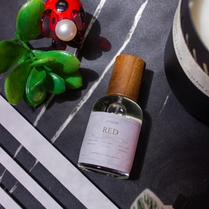 Red Memories | Aromatic & Special Perfume | Ethere Natural Eau De Parfum
