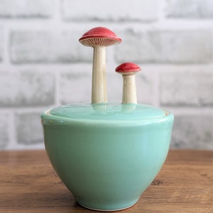 Mushroom Sugar Bowl, Mint